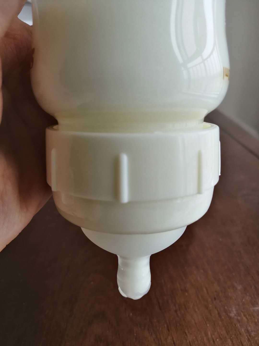 奶瓶玻璃防胀气防呛奶推荐,奶瓶0-12个月防胀气防摔防呛奶