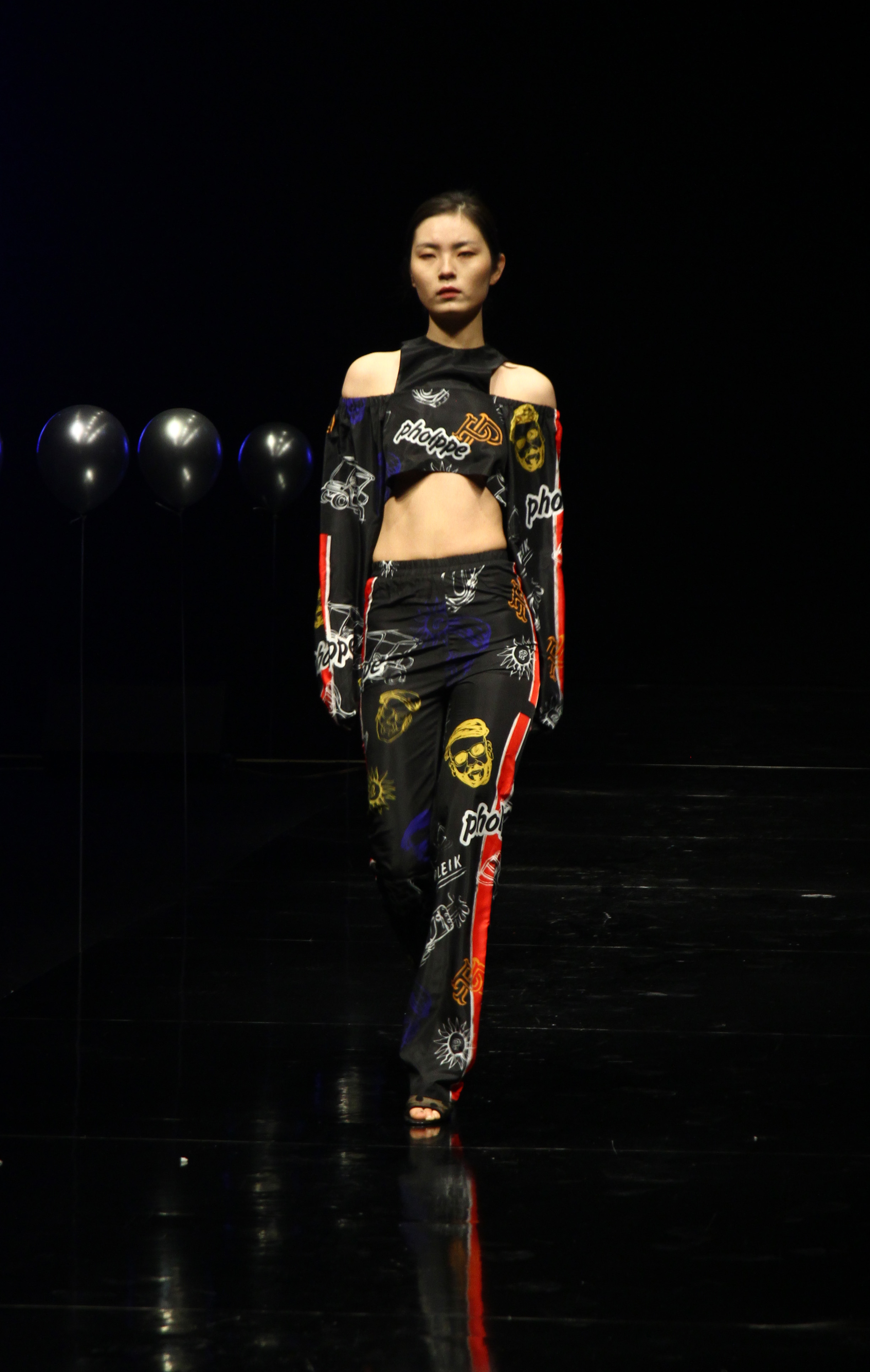 以“秀”展“料”用创意点亮时尚