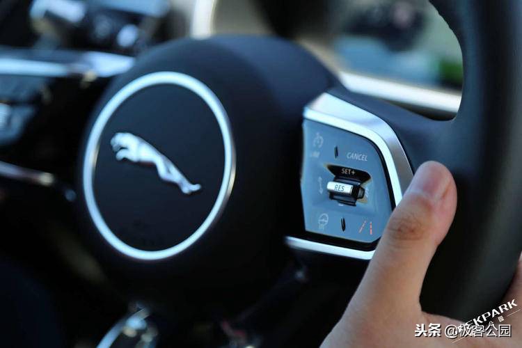 电动捷豹I-PACE即将交付，这可能是极客公园送出的最贵极客专享价