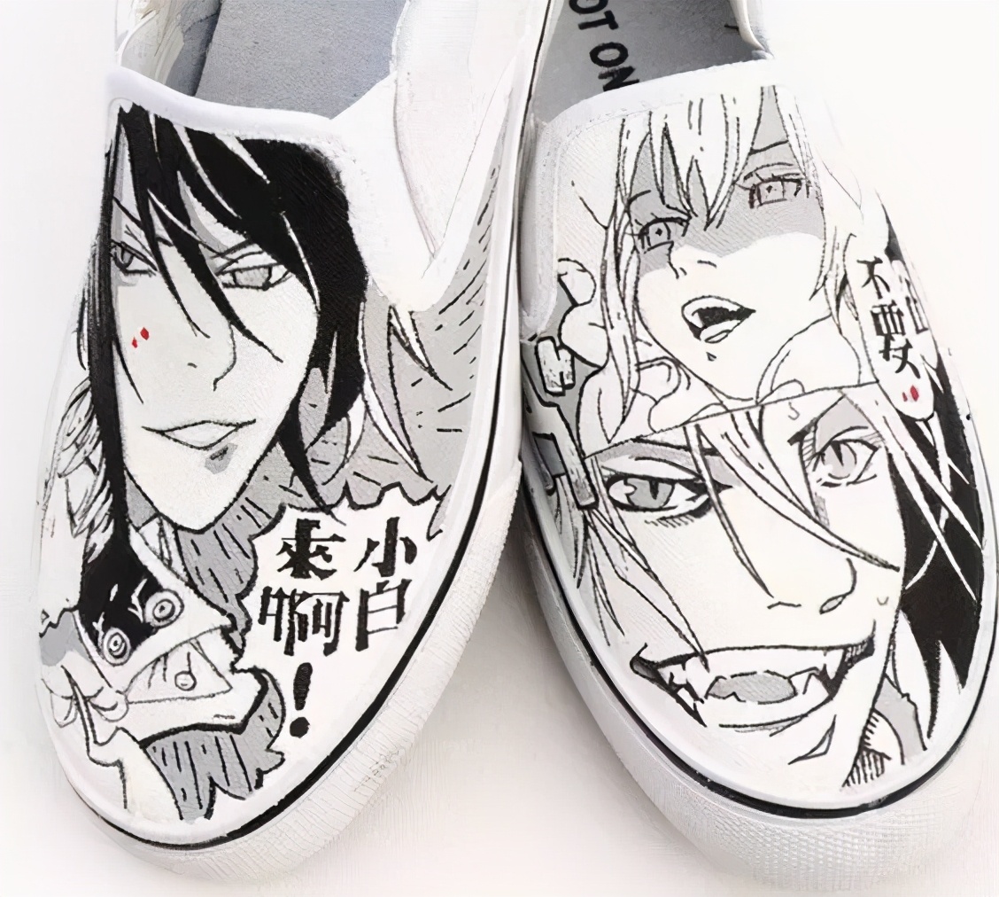 穿腻了小白鞋可以这样来改造,教你把小白鞋变潮流