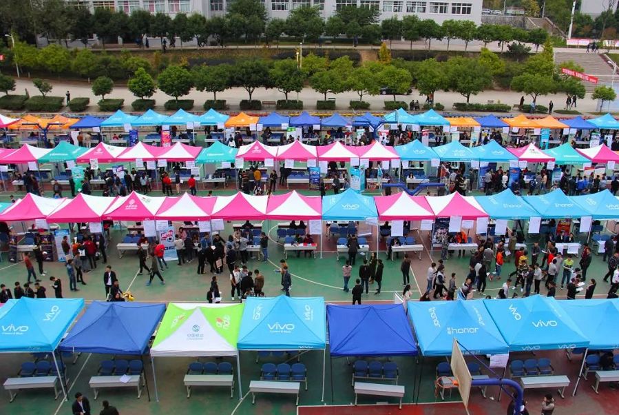 国家级汽车实训基地四川汽车职业技术学院为学习就业保驾护航