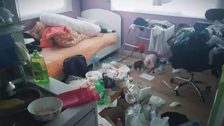 14岁少女患上严重妇科病：一个月不换*裤内**，生理期只垫卫生纸