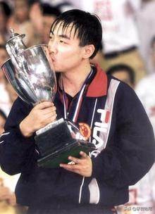 如果仅从成就来看男乒历届运动员，第一无悬念，未来一哥靠后站