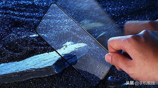 为什么手机钢化膜没坏内屏坏了,手机钢化膜脏了怎么补救