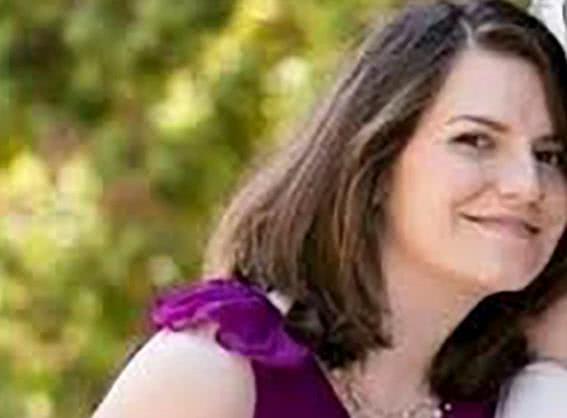 英国终于硬气一回:犯事美外交官妻子逃回美国不再有豁免权,可诉