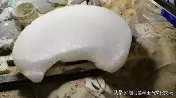 翡翠原石抛光前后比较图解,美玉抛光