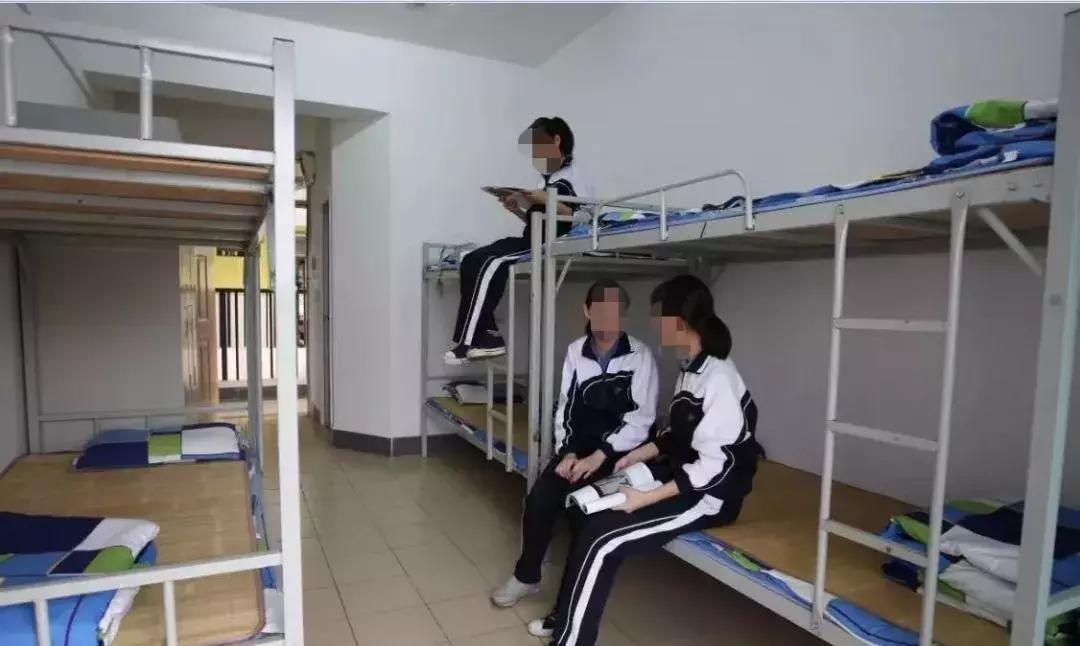 深圳前十中学宿舍,深圳四大高中宿舍图
