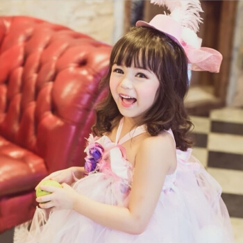 曹格女儿长大变样,有种逆袭叫曹格女儿