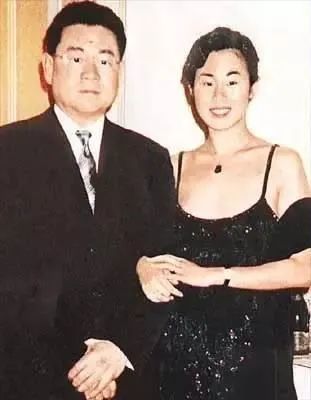 刘銮雄历任女友照片,刘銮雄历届女友顺序