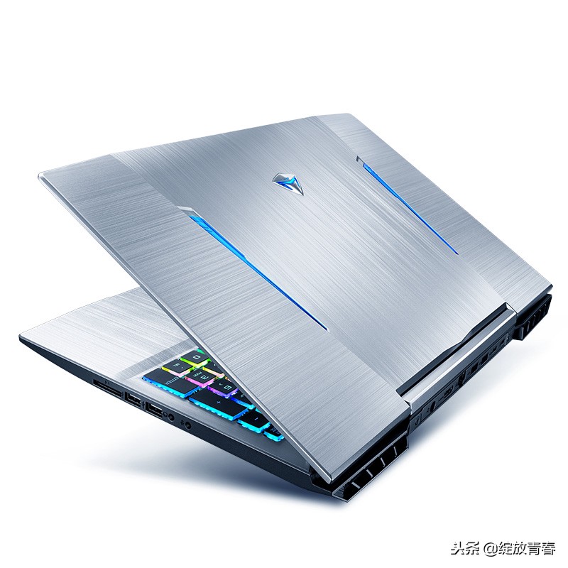 笔记本i7十代和i7八代的区别,i7八代加1060的笔记本吃鸡
