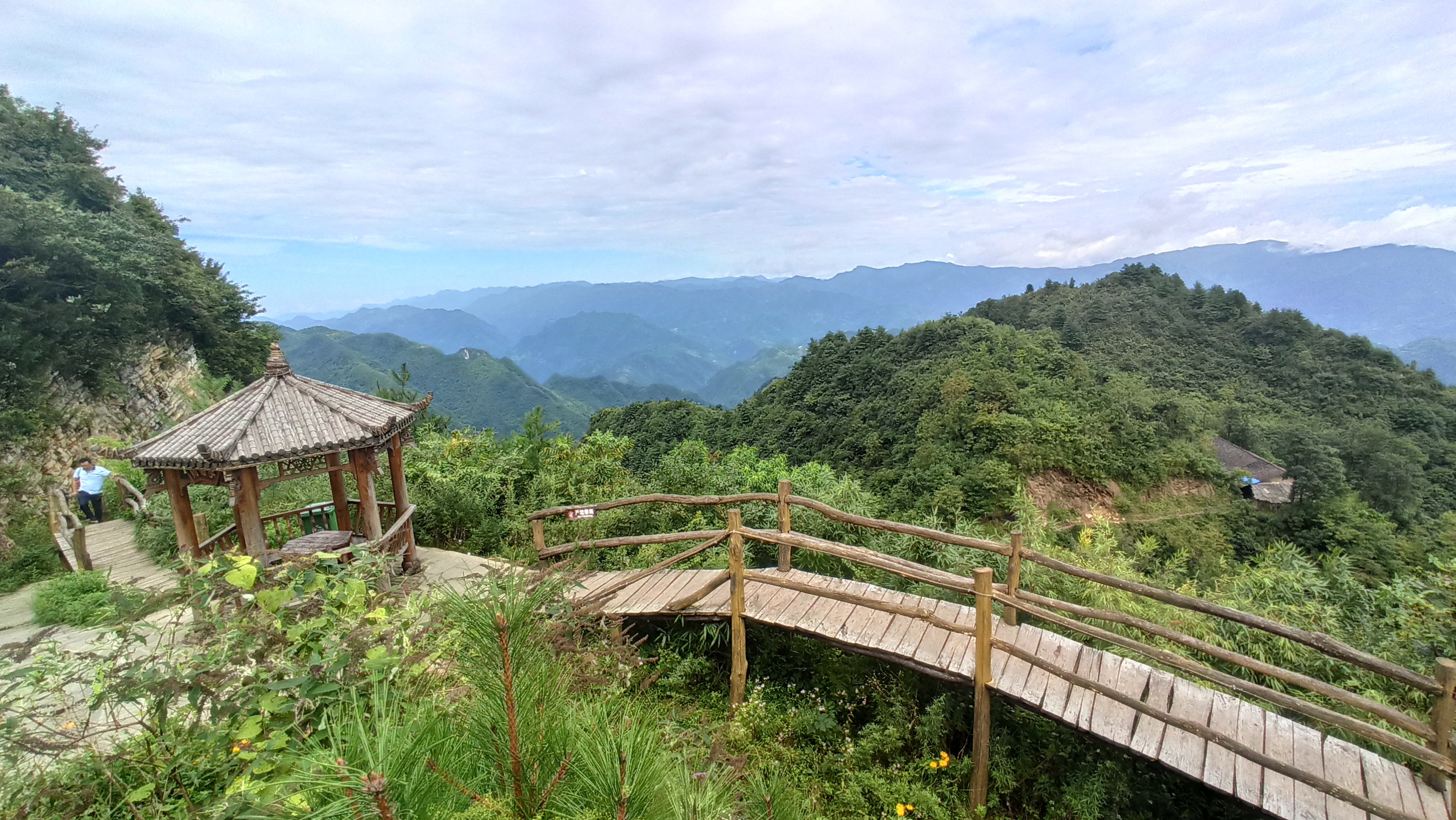 镇巴县草坝景区旅游攻略,陕西镇巴草坝旅游景点