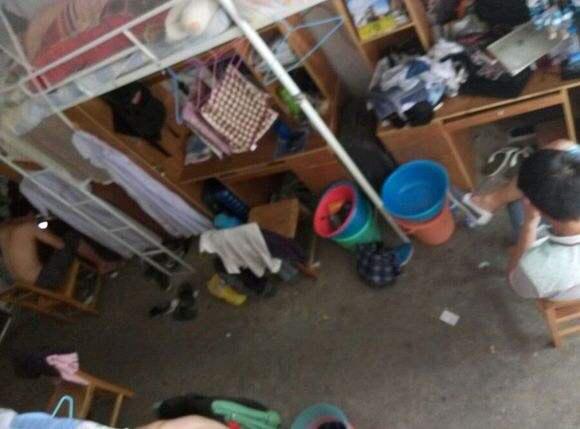 班主任智慧：学生宿舍除臭秘方——男女生互查宿舍