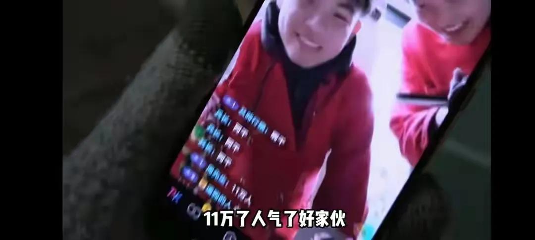 三人行自助小火锅上新闻,农村三人行小火锅自助