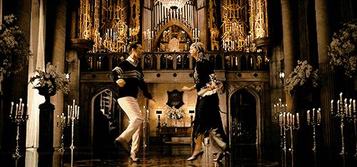 经典电影复古衣服,电影经典时装造型