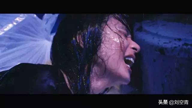 讲述换脸的电视剧,电影解说女人整容时的场景