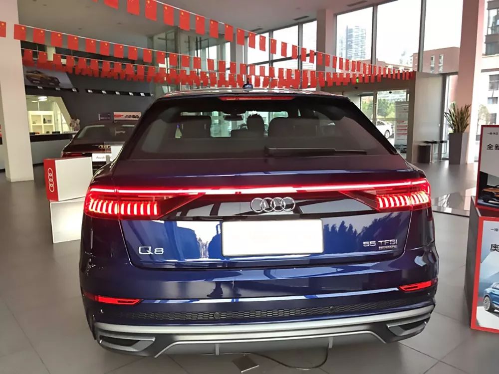 新款奥迪q8实车图,全新款奥迪q8配置细节全方位测评