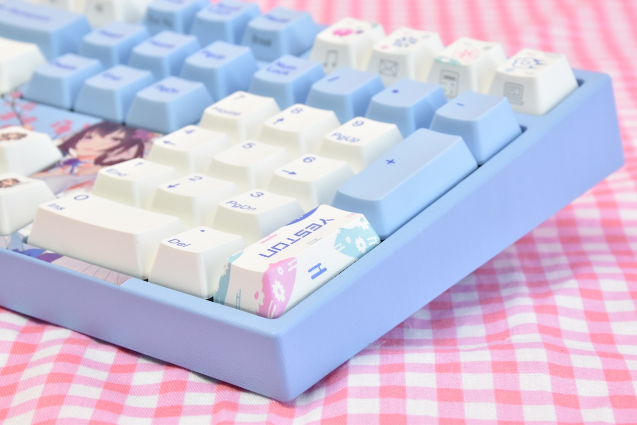 盈通阿米洛联名樱瞳花嫁键盘,盈通阿米洛樱瞳花嫁