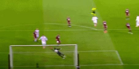 尤文1比0ac米兰c罗,c罗对ac米兰个人集锦