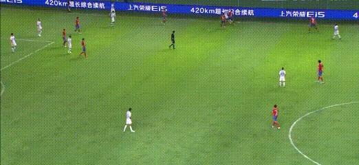 他是2005国青最被低估之人，南派足球的最佳代言人，如今越老越妖