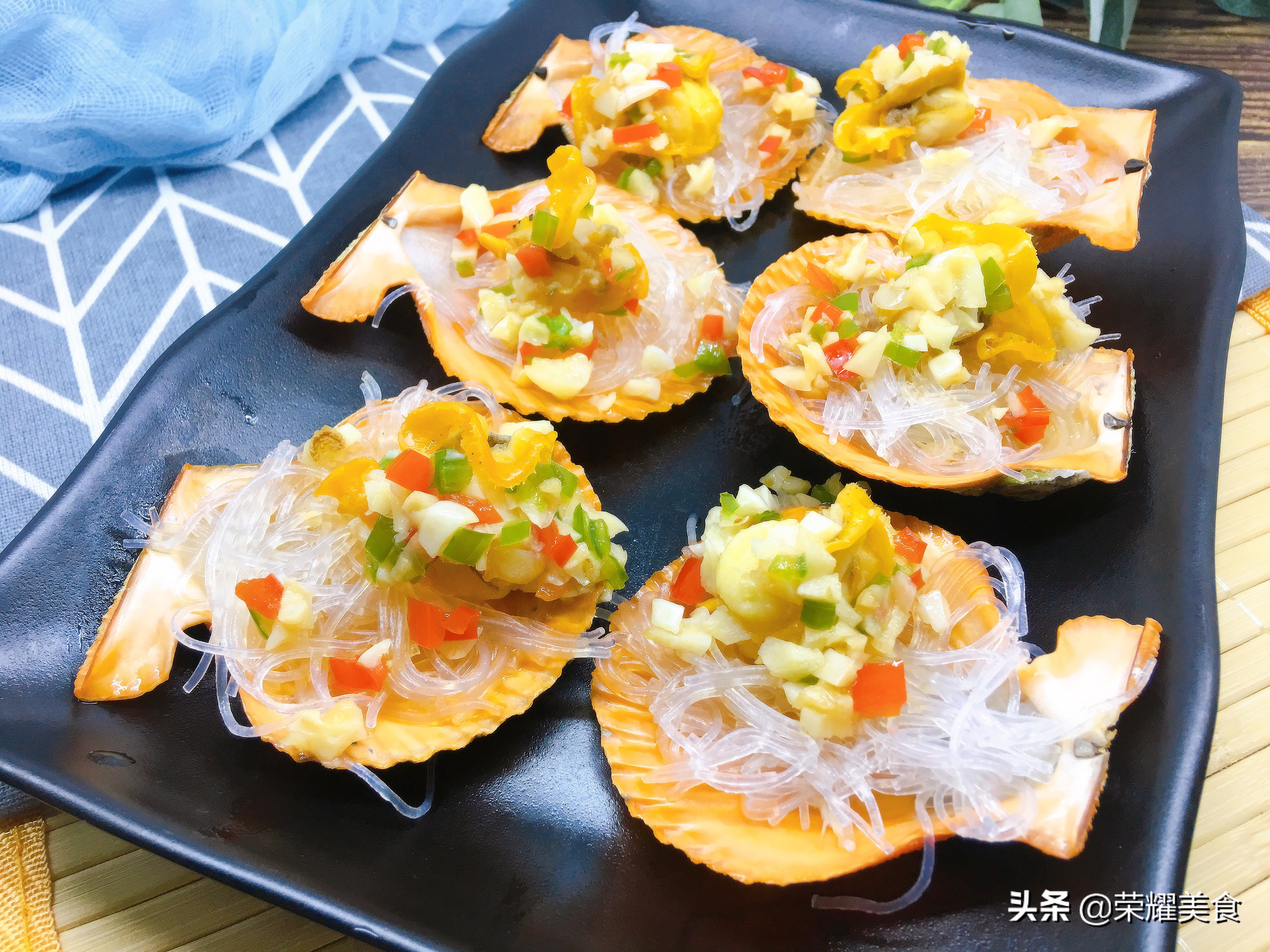 蒜蓉蒸扇贝的正宗做法,蒜蓉蒸扇贝的家常做法