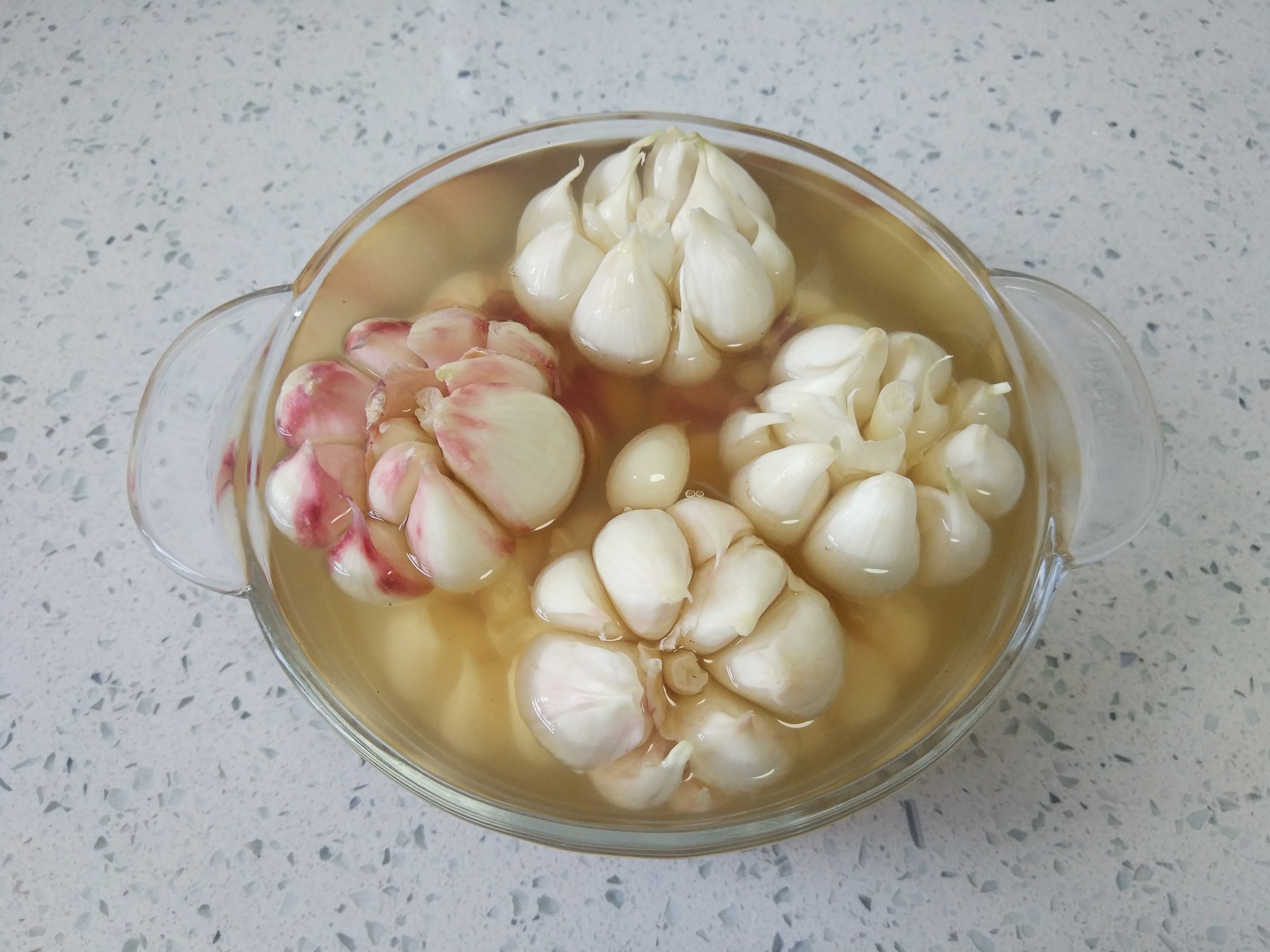 腌糖蒜用的是白醋还是米醋,腌糖蒜用白糖还是用冰糖