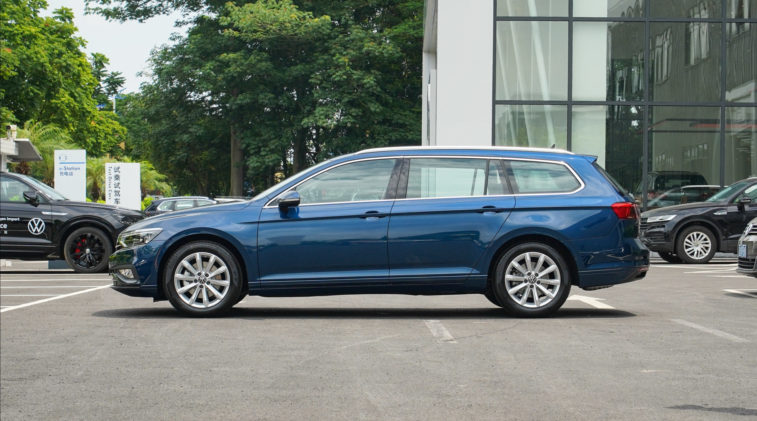 凡尔赛c5x哪款车最值得购买,自驾游旅行车哪个最好