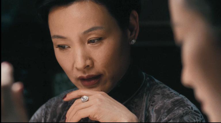 两个美女在公司打架薅头发,泰剧女人打架抓脸薅头发