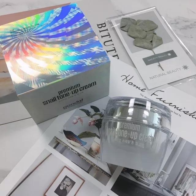 同样都是素颜谁的更好看,为什么男的说喜欢你素颜