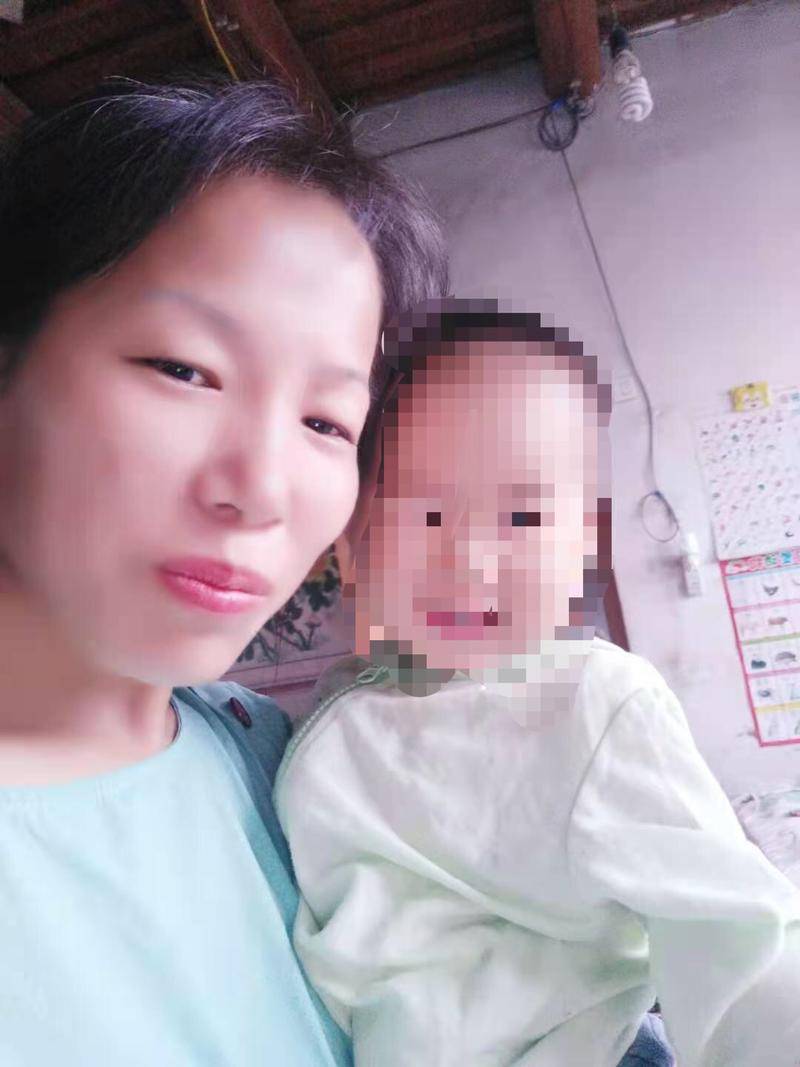 为了寻找被藏起来的孩子，这些妈妈开始抱团取暖