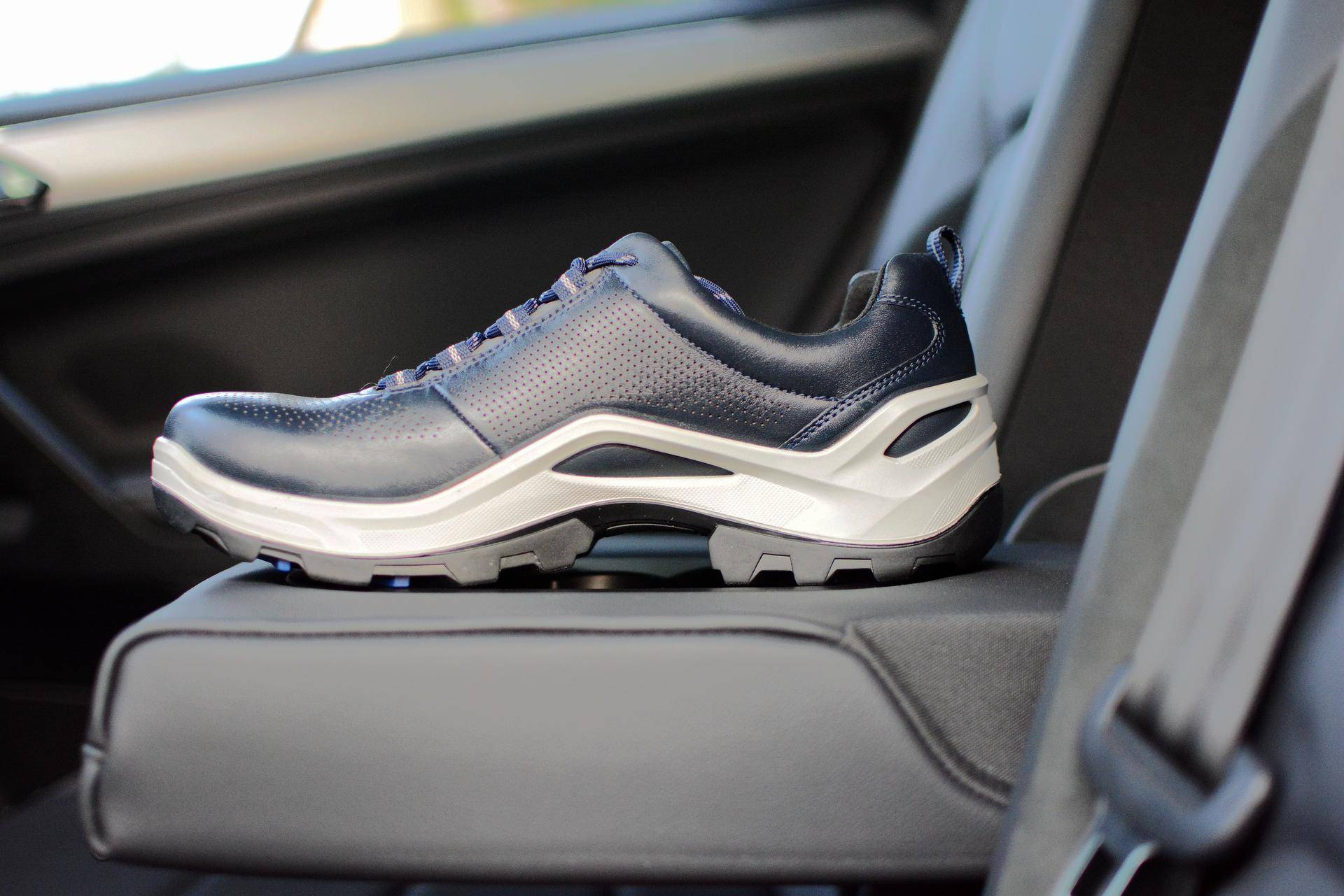 不输耐克阿迪的国产鞋,耐克阿迪舒适的高帮鞋测评