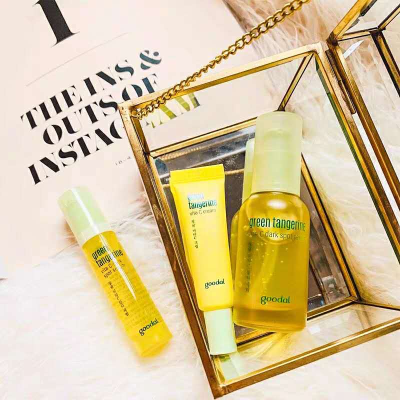 适合学生*党**平价还好用的彩妆，好东西靠口碑，不选贵的只选对的