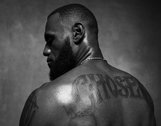 近年复刻的詹姆斯球鞋,詹姆斯的最新的球鞋