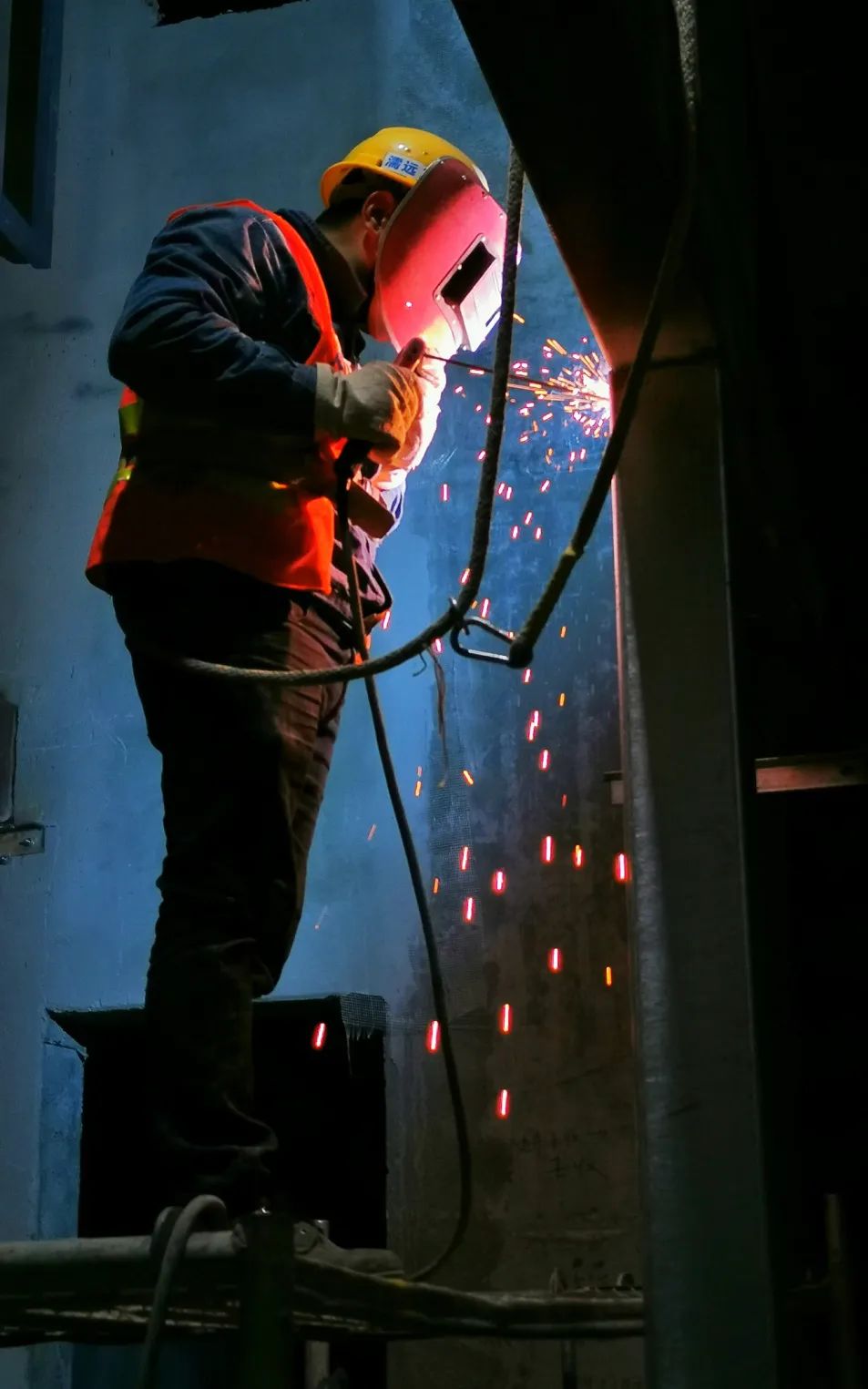 成都足球场修建,成都足球场工程