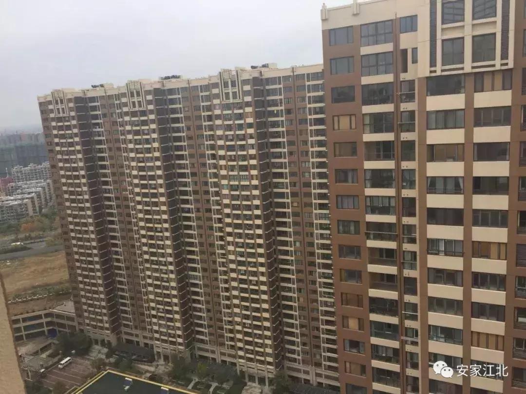 江北烂尾楼最新消息,实拍江北鬼城烂尾楼