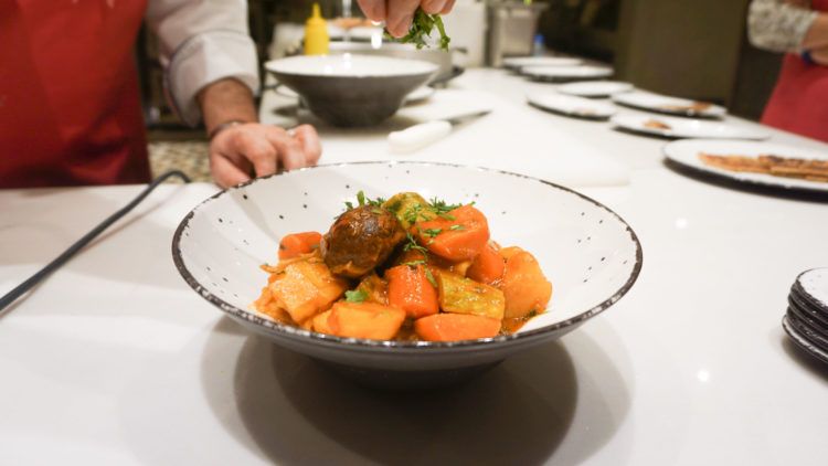 迪拜美食攻略视频,迪拜最好吃的美食是什么