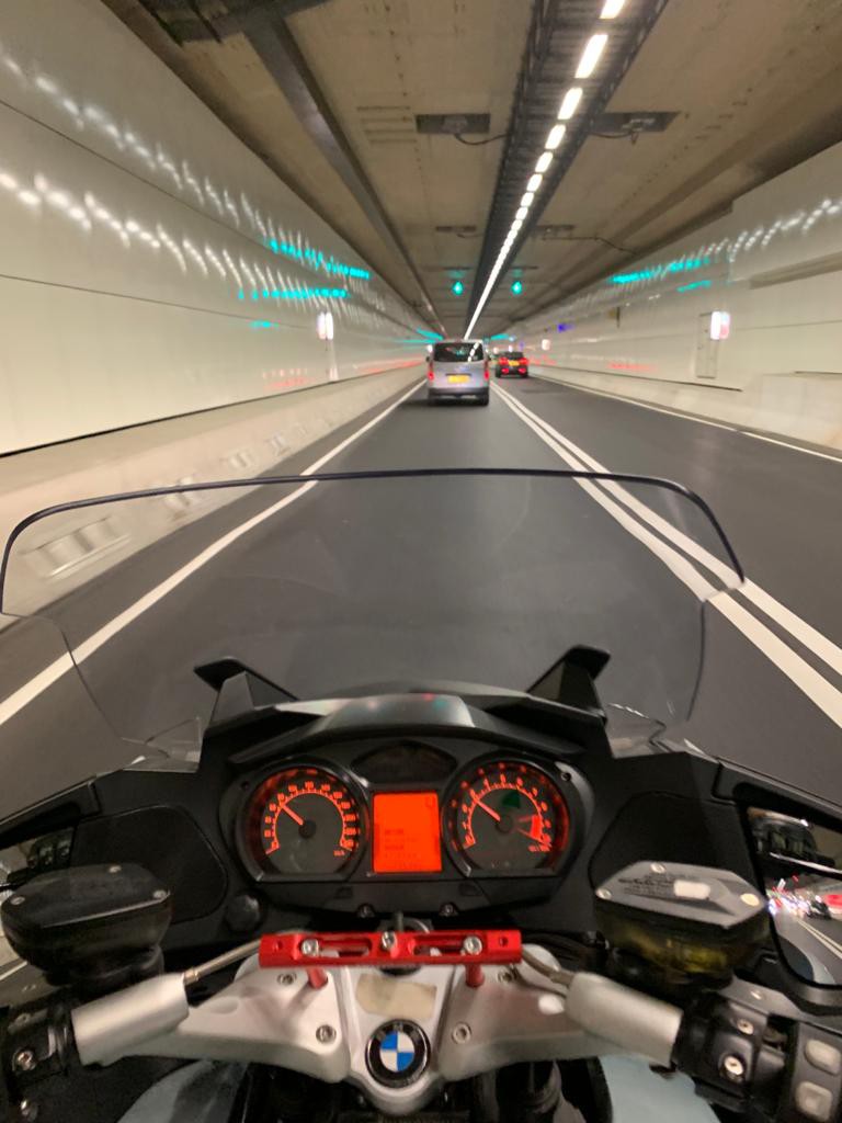 宝马r1200r深度测评,宝马警用摩托车r1200rt