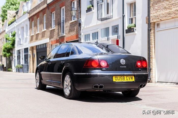 辉腾w12香港牌,辉腾w12标志