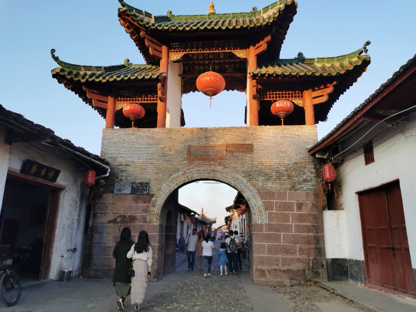 珠玑古巷在哪里,珠玑古巷怎样寻宗访祖