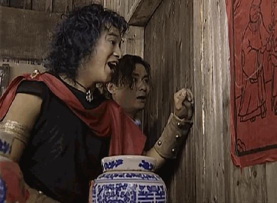 致我们逝去的童年往事只能回味,致我们逝去的童年时光一去不复返