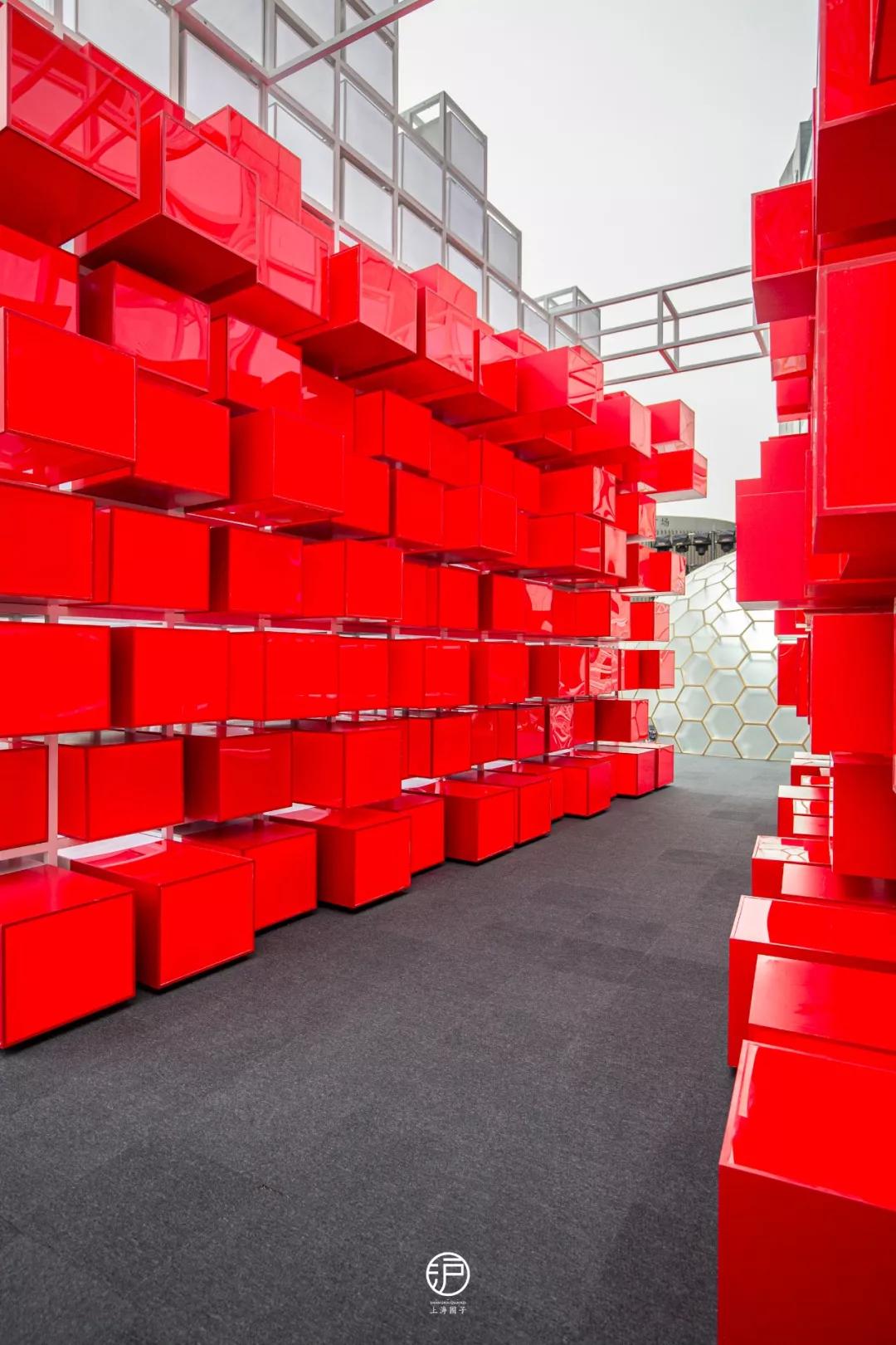 霸屏来袭！来娇兰“星球”，绽放你所有的美丽