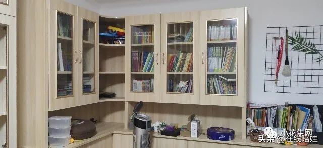 书柜开放式好看还是有门好看,书柜选开放式