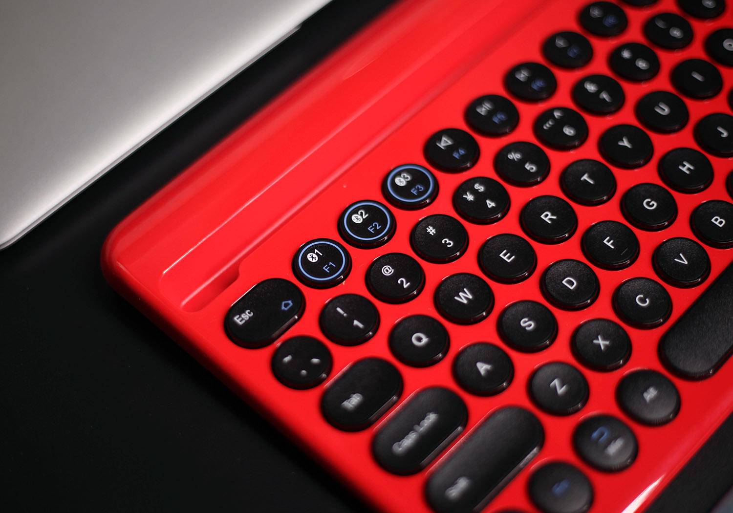 航世bow蓝牙键盘失灵,平板电脑键盘测评