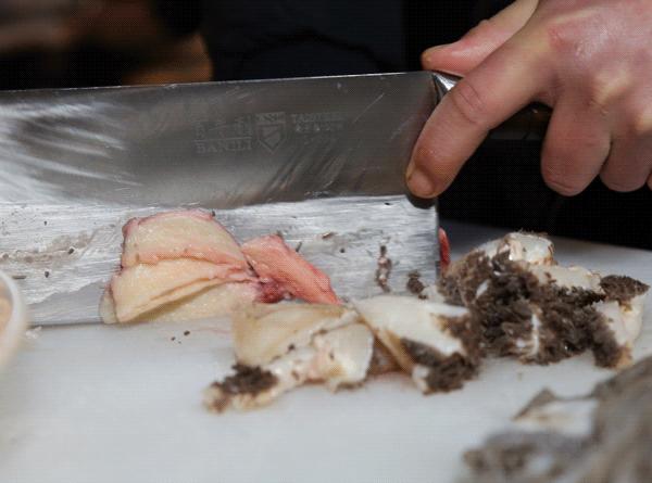 用3年干倒周边牛杂店！柳州80后“牛杂王”的逆袭之路