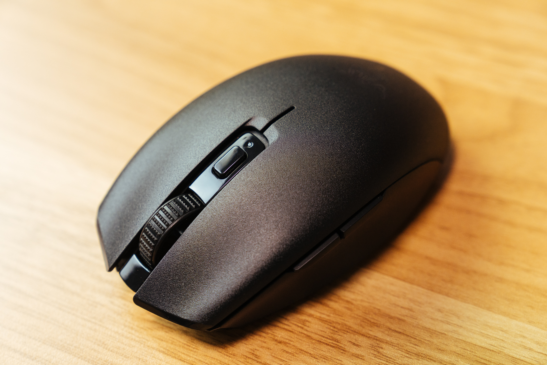 razer雷蛇毒蝰终极版轻量无线鼠标,razer八岐大蛇v2无线鼠标评测