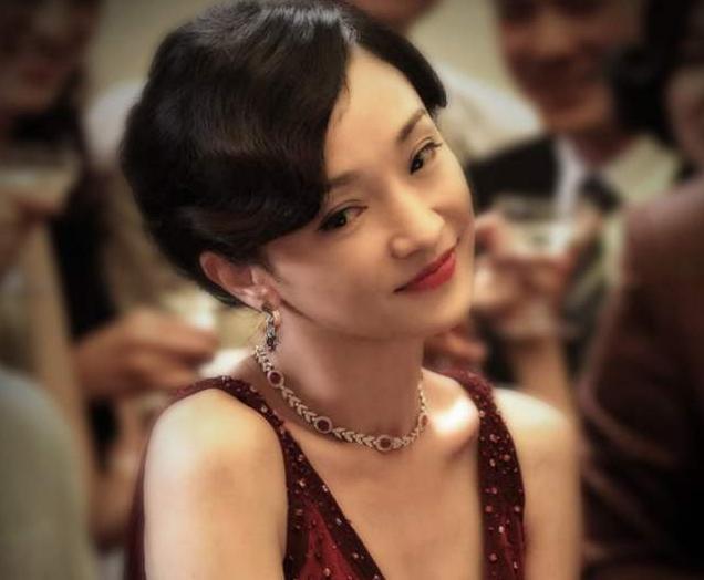 周迅被拒婚最后结局,不完美受害人周迅拒绝陪酒后续