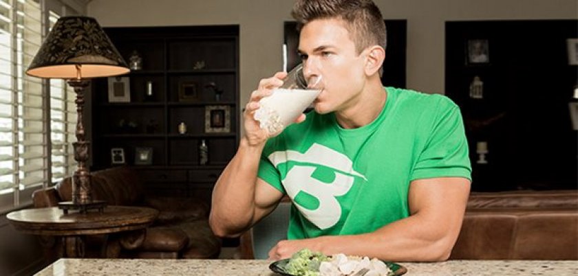 为什么对于减肥的人来说，选择全脂奶比脱脂奶好？