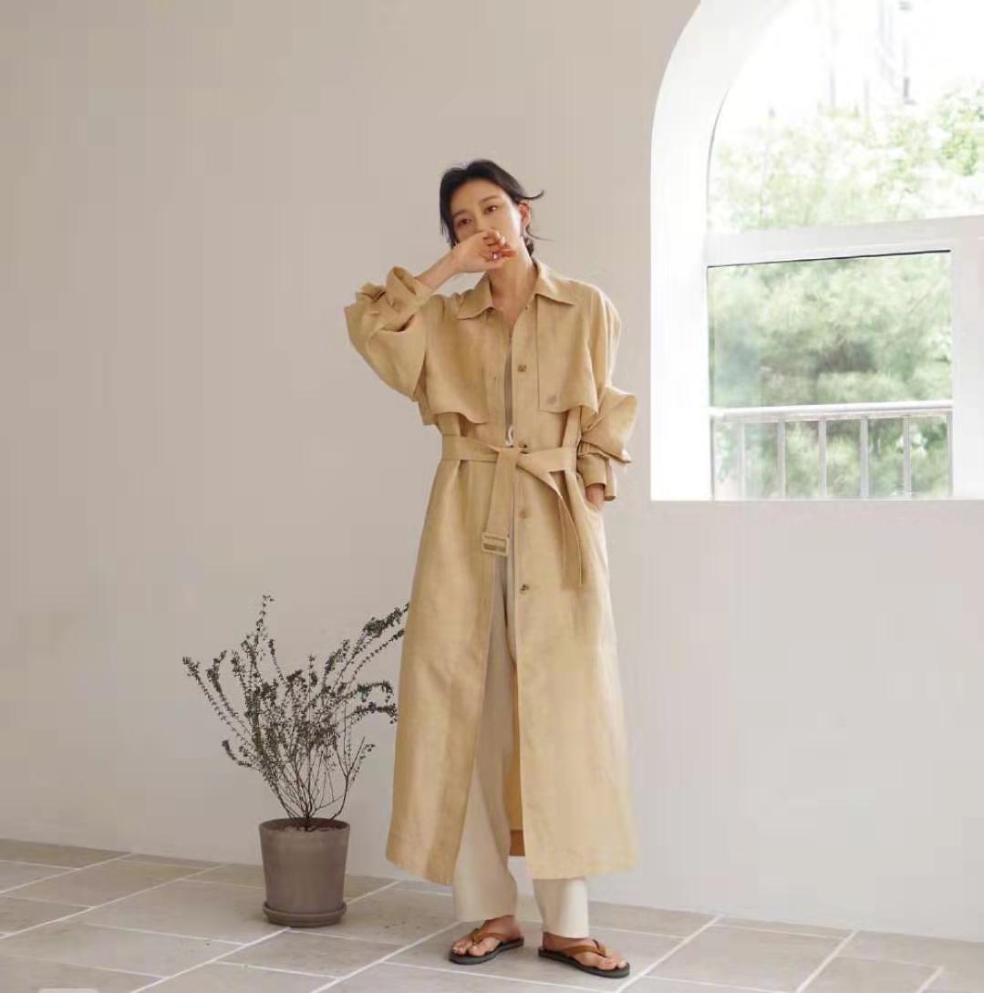 今日穿搭look卫衣时髦不张扬,超大版卫衣穿搭女高级感