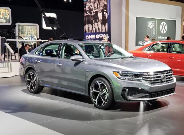 帕萨特有搭载at变速箱的吗,全新一代帕萨特采用怀挡吗