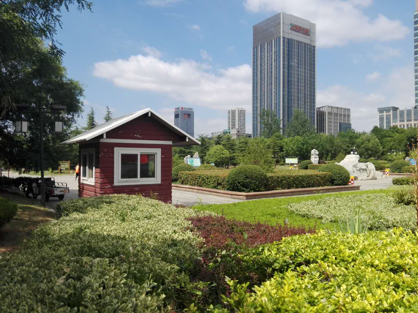 把城市建设成美丽花园,山东枣庄巨山街道东泰花园