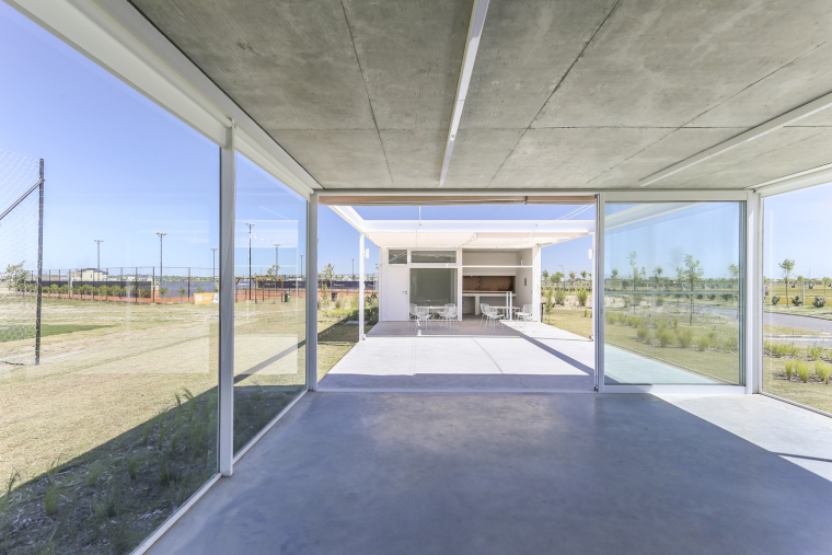 阿根廷阿尔瓦雷斯俱乐部,阿根廷足球俱乐部